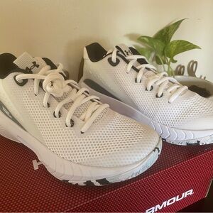 Under Armour Men's White Running Shoes